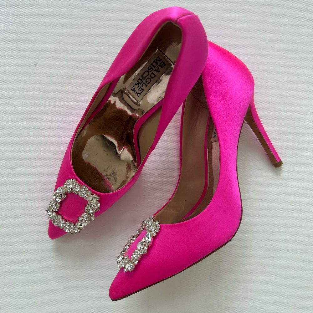 Badgley Mischka Women's Pink Satin Heels